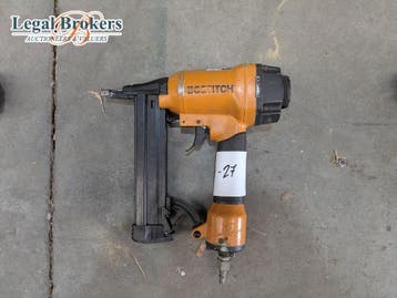 Bostitch SB-156SL-1 - Pneumatisch spijker-nietpistool(MARGE), Ophalen of Verzenden, Zo goed als nieuw