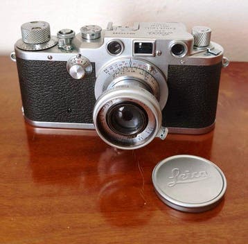 Leica IIIc + Leitz Elmar 5cm f/3.5 Appareil photo argentique