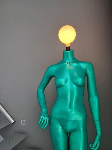 Hans Boodt - Mannequin - Unieke designlamp van etalagepop –