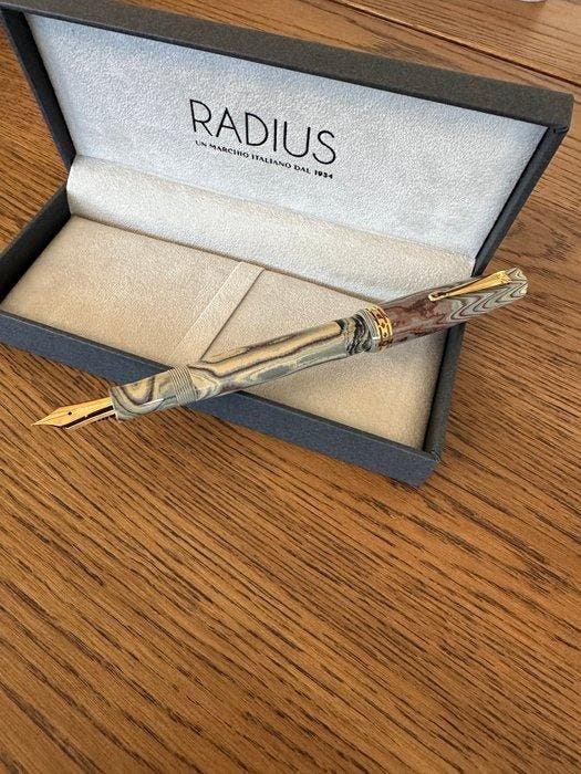 Radius the King - Radius The King - Vulpen, Verzamelen, Pennenverzamelingen