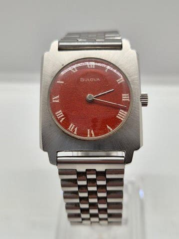 Bulova - Vintage Tank TV Case Red Dial Ref. G10548 - Zonder, Nieuw