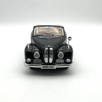 Maisto 1:18 - Modelauto - BMW 502 Cabriolet - 1955, Nieuw