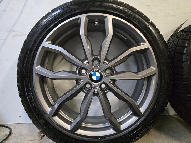 BMW 1 serie F40 F40 2 serie 18 inch Winterbanden 711M velgen, Autos : Pièces & Accessoires, Pneus & Jantes, Envoi