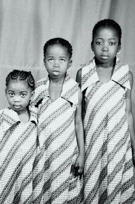 Sanlé Sory (1943–2023) - Les soeurs au studio - 1976 (Signé, Antiquités & Art, Art | Objets design