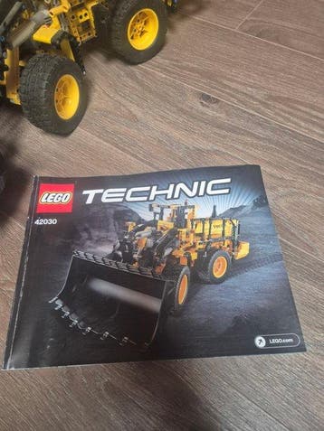 Lego Set - 42030 - Technic - Op afstand bedienbare VOLVO, Nieuw