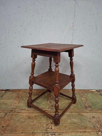 Bijzettafel - Eik - Eiken bijzet tafeltje, Antiek en Kunst