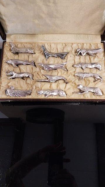 Messensteun (12) - animaux exotiques - Metaal - Exotische, Antiek en Kunst