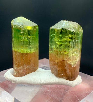 Tourmaline bicolore éblouissante Crystal Pair - Hauteur : 34, Verzamelen