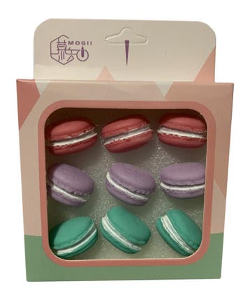 Set van 9 leuke punaises in een doosje (model: macarons), Verzenden