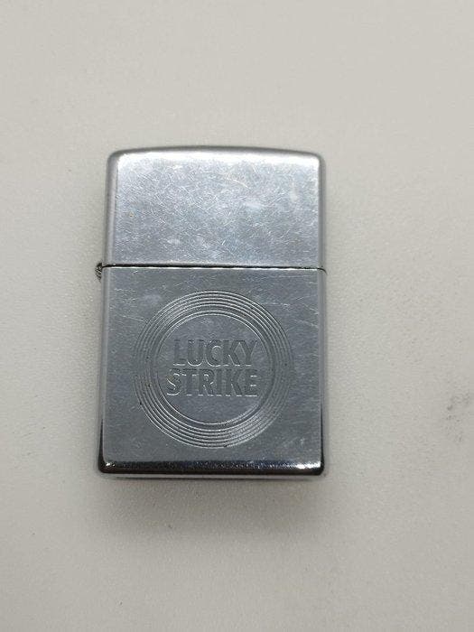 Zippo - Zippo Lucky Strike 1998 - Zonder minimumprijs -, Collections, Articles de fumeurs, Briquets & Boîtes d'allumettes