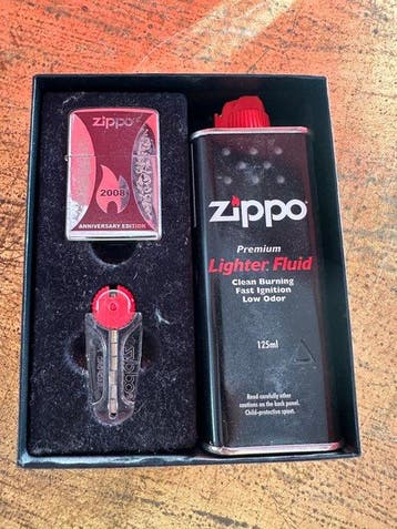 Zippo - Aansteker - IJzer (gegoten/gesmeed), Nieuw