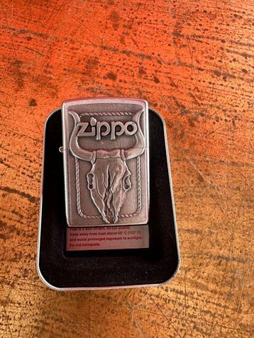 Zippo - Aansteker - IJzer (gegoten/gesmeed), Nieuw