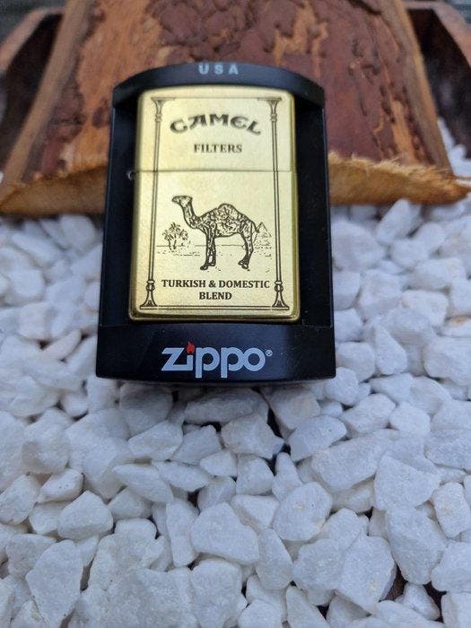 Zippo - Camel - Zonder minimumprijs - Zakaansteker - Messing, Collections, Articles de fumeurs, Briquets & Boîtes d'allumettes