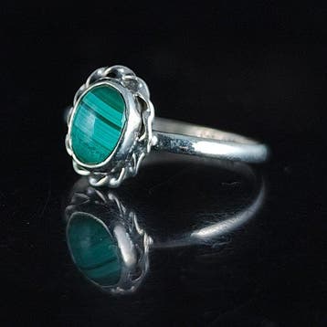 Malachite Bijoux- 1.63 g, Collections