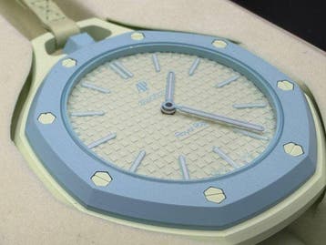Swatch x Audemars Piguet - Royal Pop Blaue Acht (Estilo