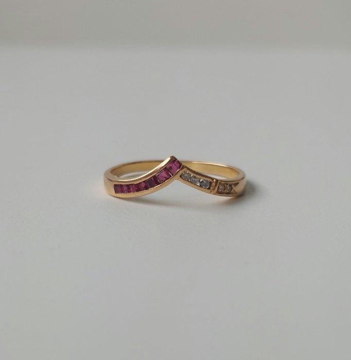 Zonder minimumprijs - Ring - 19.2 kt. Geel goud Robijn -, Handtassen en Accessoires, Ringen