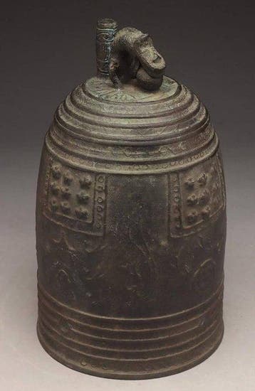Important and rare Bonsh  (Buddhist temple bell) with