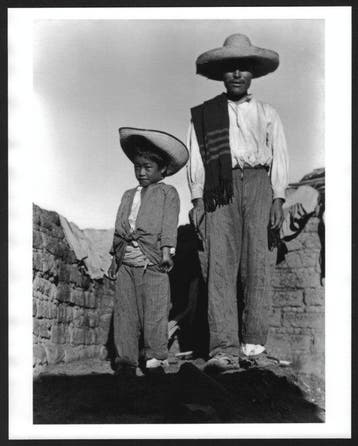 Tina Modotti (1896–1942) - Campesino and Son, Veracruz,