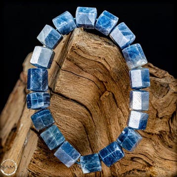 Natuurlijke saffier-edelsteen armband – kubusvormig