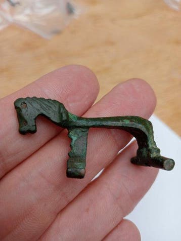 Oud-Romeins Brons paard fibula (Zonder minimumprijs)