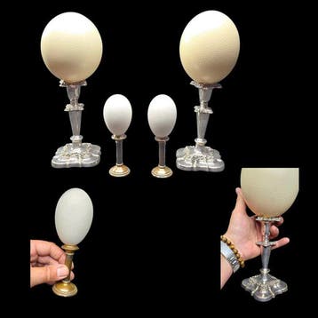 2 farmed ostrich eggs on silver English-style stands and 2, Antiek en Kunst