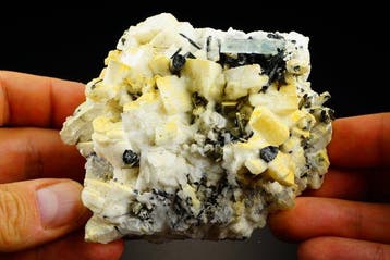Aigue-marine avec tourmaline, feldspath et mica - spécimen