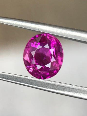 1 pcs Rose, Violet Saphir - 1.05 ct - GUILD Gem Laboratory -