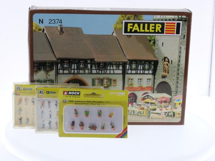 Schaal N Faller 2374 oude stadspoort met figuren en bloem..., Hobby & Loisirs créatifs, Trains miniatures | Échelle N, Enlèvement ou Envoi