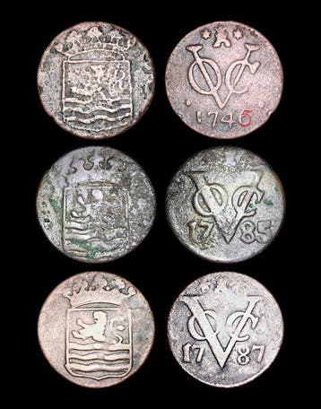 Nederlands-Indië. Duit VOC Zeeland 1746 overdate 45, 1785,, Postzegels en Munten