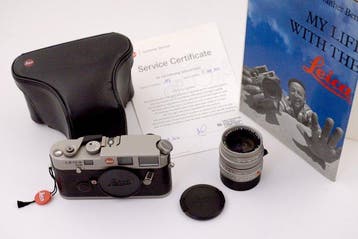 Leica M6 titanium set with Summilux-M 1:1.4/35 ASPH. Rare!
