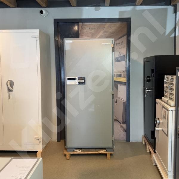 Gebruikte inbraakwerende itoki safe, Maison & Meubles, Extincteurs & Coffres-forts, Envoi