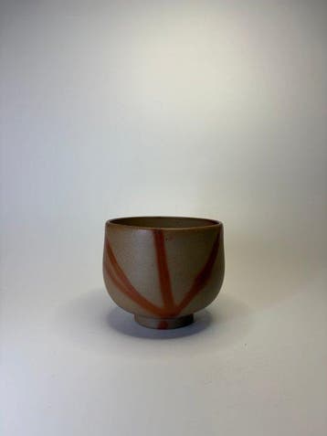 Japanse Bizen-aardewerk chawan – Hidasuki (rode sjerp)