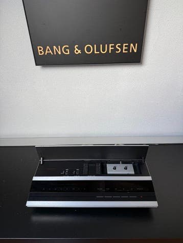 Bang & Olufsen - Beocord 2000 , Fully working .