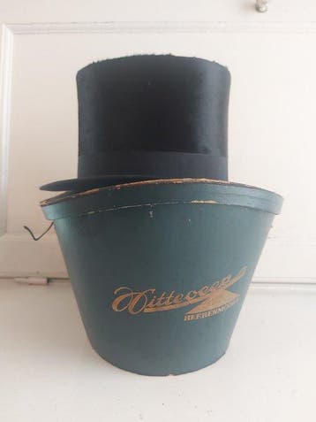 Witteveen Heerenmodes - Hogehoed in originele doos - Koffer