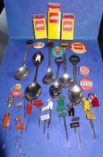 37 Verschillende Lego Collector items - Lego - 1960-1970 -