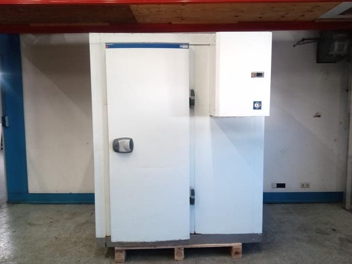 Diamond Koelcel - B170 x D110 x H210 cm - met motor, Elektronische apparatuur, Koelkasten en IJskasten
