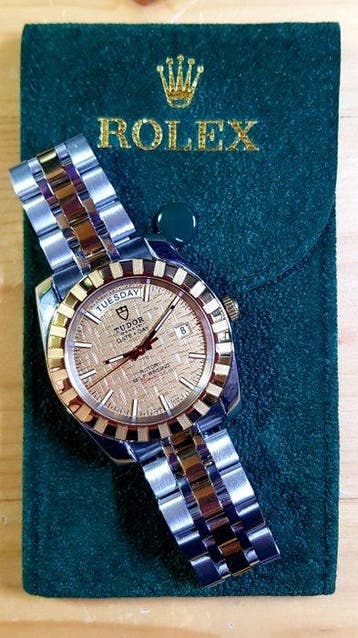 Tudor - Classic Geneva Date+Day - GOLD LINEN DIAL - 40mm -