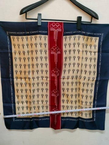 Moscow 1980 Summer Olympic Games Commemorative Scarf —, Nieuw