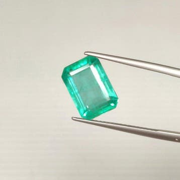 Vert Émeraude - 6.91 ct - International Gemological, Bijoux, Sacs & Beauté, Pierres précieuses