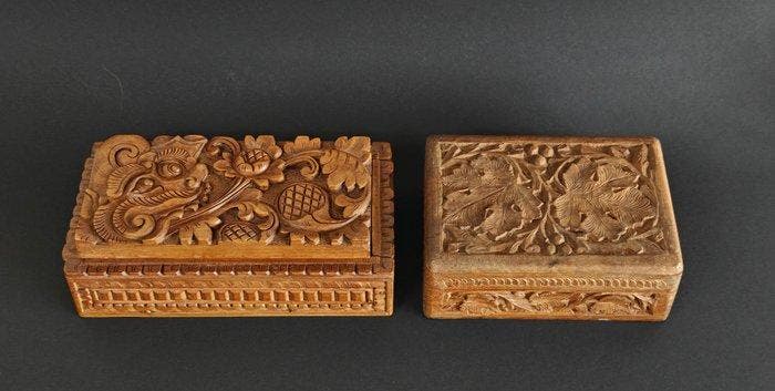 Cercueil (2) - Coffrets en bois avec une décoration, Antiquités & Art, Curiosités & Brocante