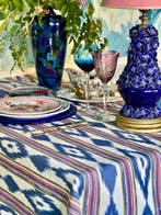 Veelkleurig tafelkleed met ikat-stijl dessin voor grote