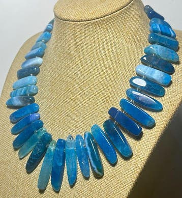 Set van natuurlijke blauwe agaat uit Brazilië / 1095 ct /