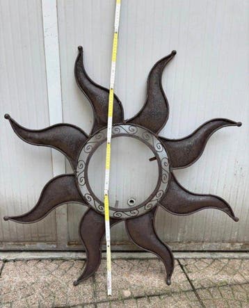 Decoratief ornament - Zon in smeedijzer Kunst