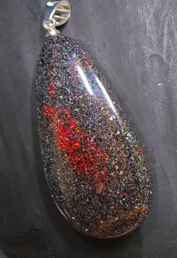 Opaal Cabochon - Hoogte: 47 mm - Breedte: 20 mm- 9.11 g -