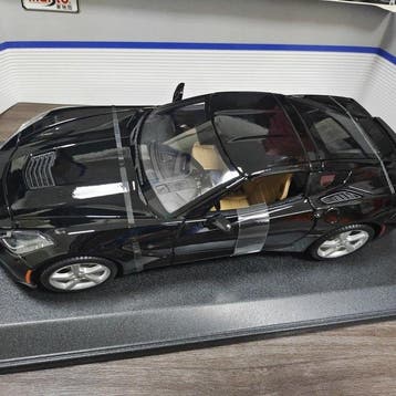 Maisto 1:18 - Voiture miniature - 2014 Corvette Stingray, Nieuw