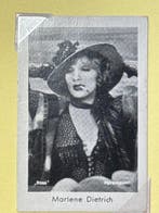 Marlene Dietrich (1901-1992) - Autograph signed on card, Nieuw
