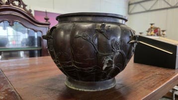 Pot de fleurs - Bronze