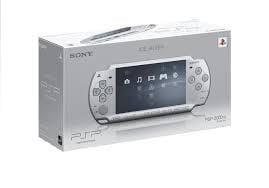 PSP Slim & Lite 2000 Zilver in Doos (Nette Staat), Games en Spelcomputers, Ophalen of Verzenden, Zo goed als nieuw