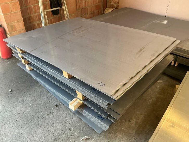 Online veiling - Stalen plaat (7x), Articles professionnels, Machines & Construction | Travail du métal, Enlèvement