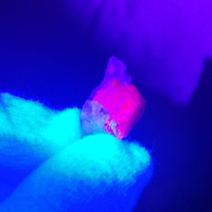 3,103 g Altare Cordis — Robijn op matrix uit de, Collections, Minéraux & Fossiles